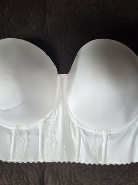 Strapless White Longline Bustier Bra - Smooth Molded Cups